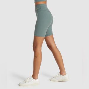 Whitney Simmons x Gymshark bike shorts Eucalyptus size M